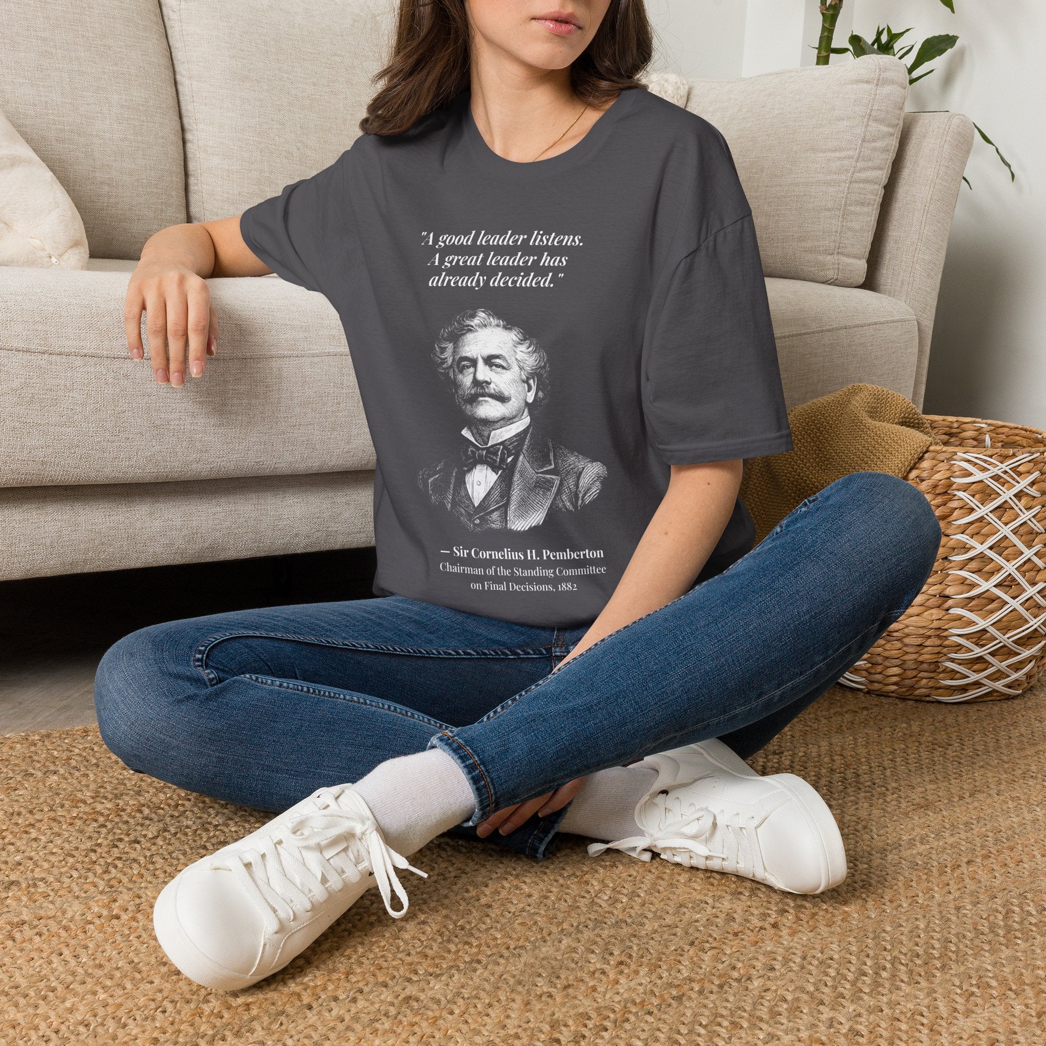 [76] A Great Leader T-Shirt