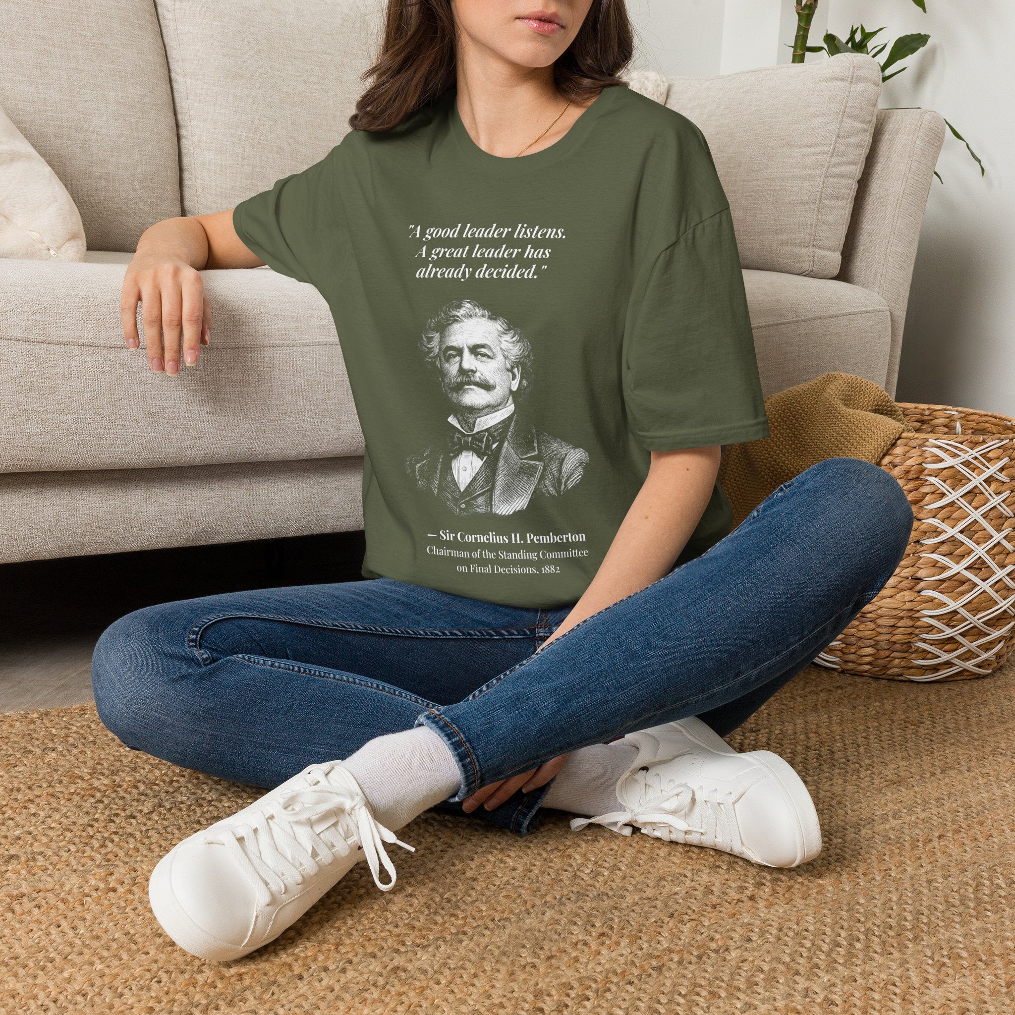 [76] A Great Leader T-Shirt